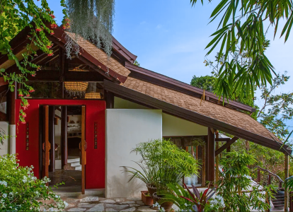 Glorious 3 bedroom villa with waterfall