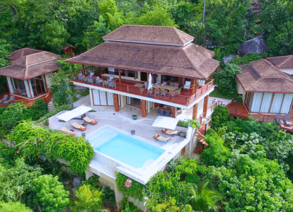 Gorgeous 5 bed tropical sea view villa