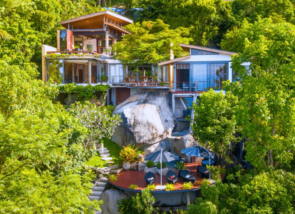 Unique 4-bed sea view villa