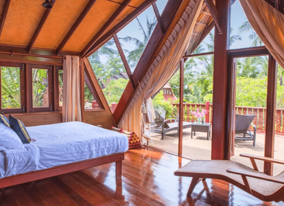 Thai style villa 4-bed on Bang Por beach